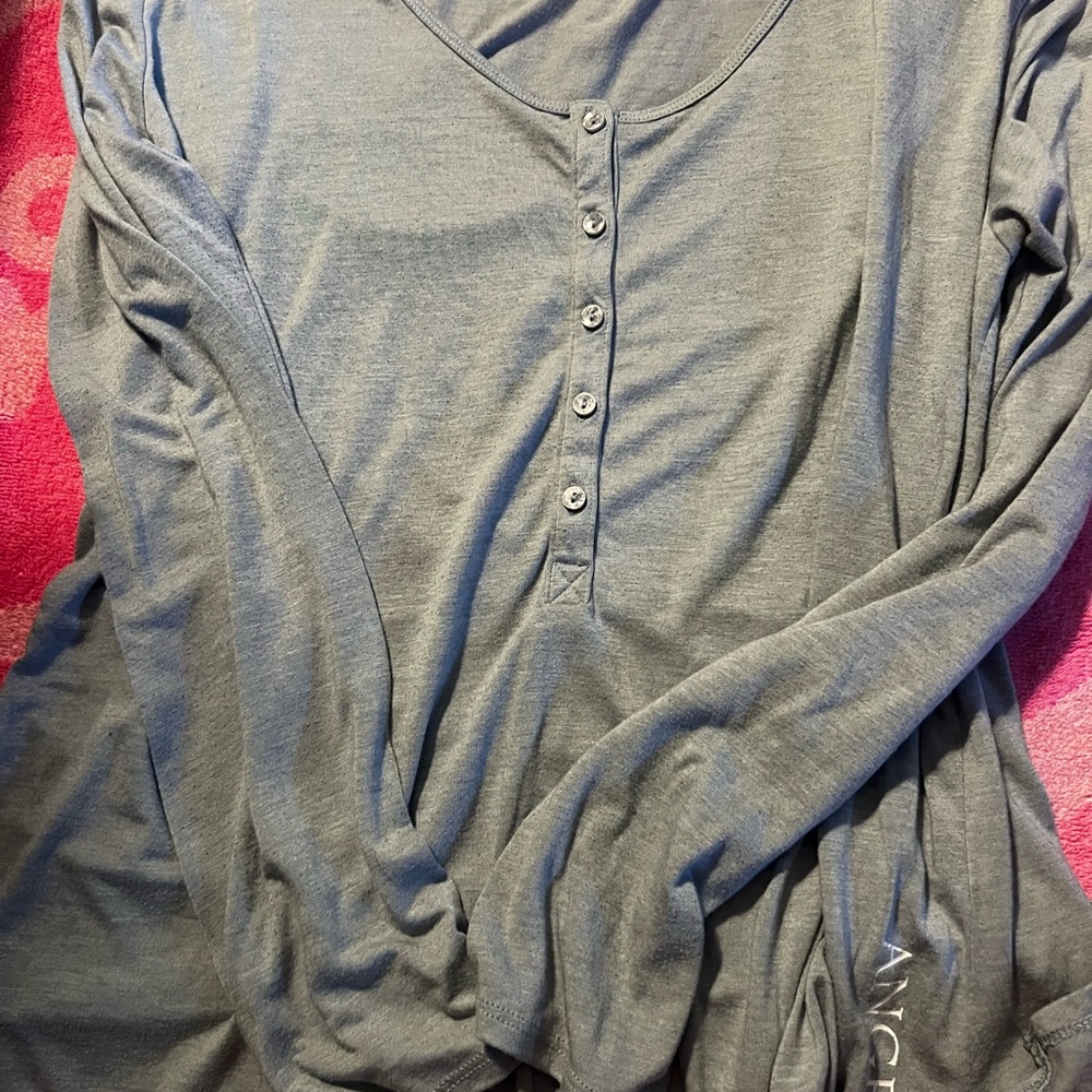 Elegant Gray Button-Down Women's Shirt